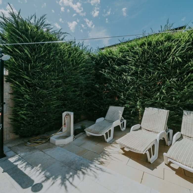 Pula | Banjole | Two-story apartment on the ground floor 350m from the sea