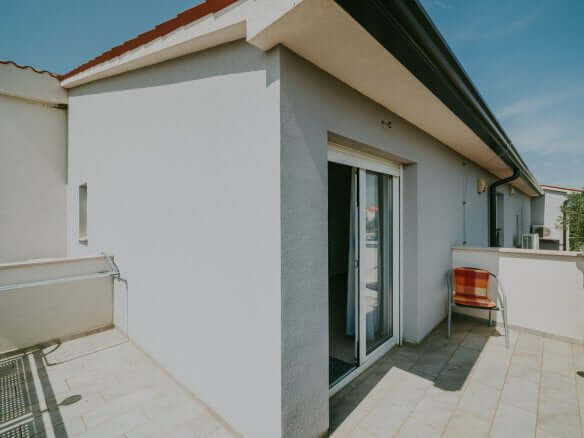 Pula | Banjole | Two-story apartment on the ground floor 350m from the sea