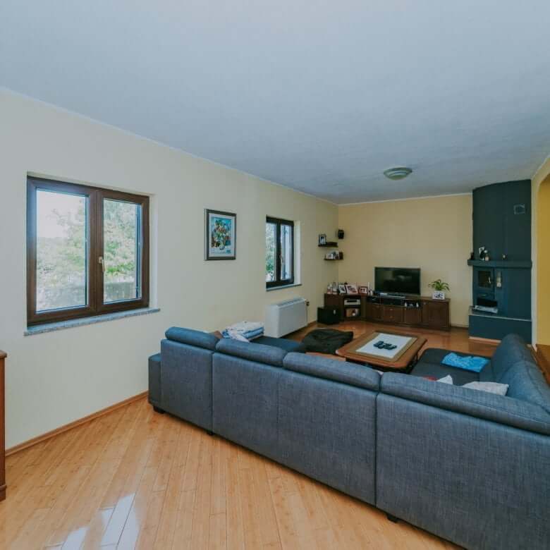 Pula | Galižana | Samostojna enonadstropna hiša na samem