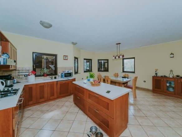 Pula | Galižana | Samostojna enonadstropna hiša na samem