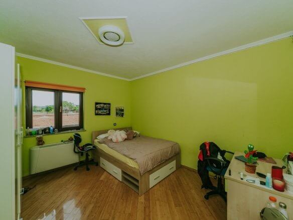 Pula | Galižana | Samostojna enonadstropna hiša na samem