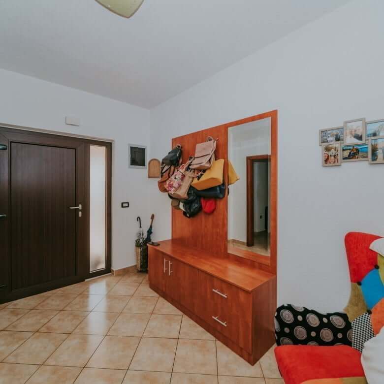 Pula | Galižana | Samostojna enonadstropna hiša na samem