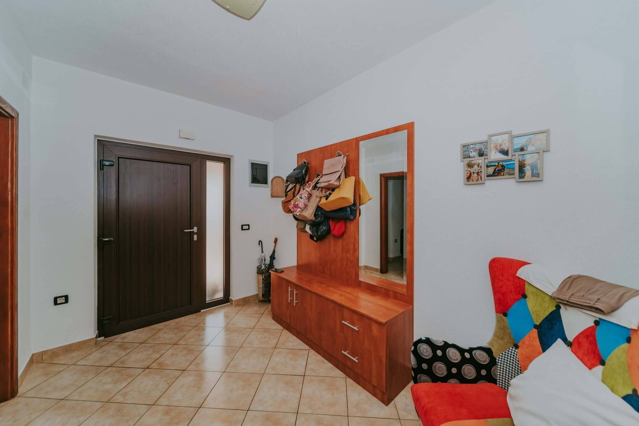 Pula | Galižana | Samostojna enonadstropna hiša na samem