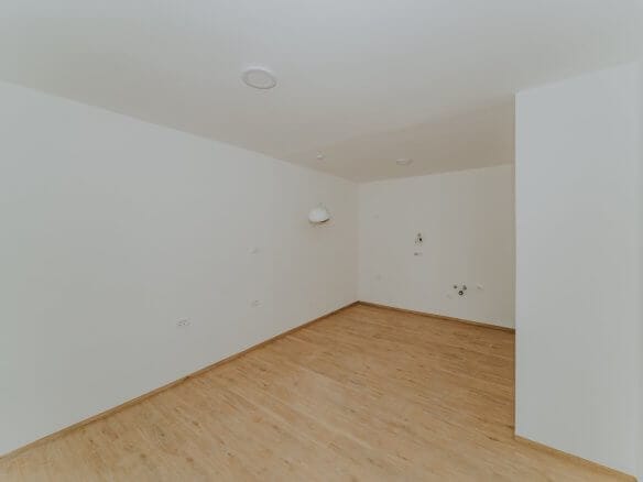 Zambratija | Apartma v pritličju z vrtom