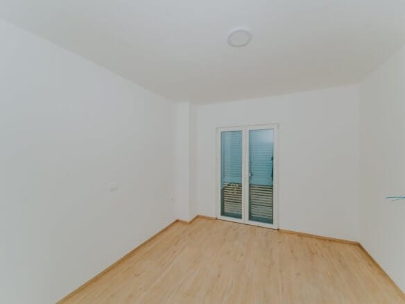 Zambratija | Apartma v pritličju z vrtom