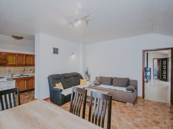 Buje okolica | Posest na samem z velikim potencijalom