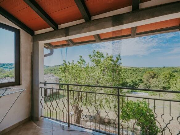 Buje okolica | Posest na samem z velikim potencijalom