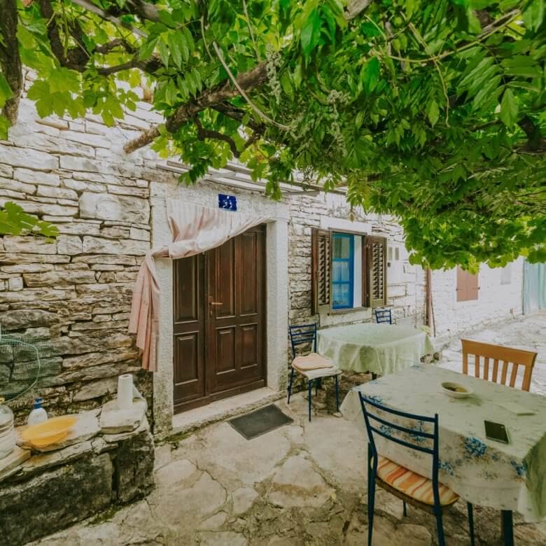 Šterna surroundings | Terraced stone house in a secluded area with potential