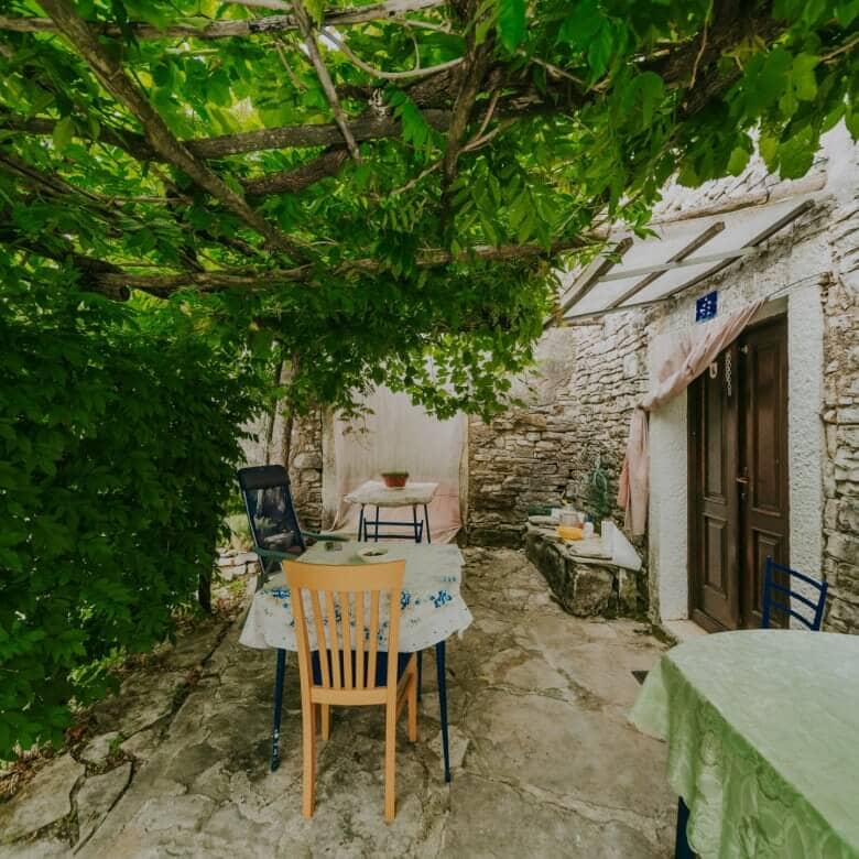 Šterna surroundings | Terraced stone house in a secluded area with potential