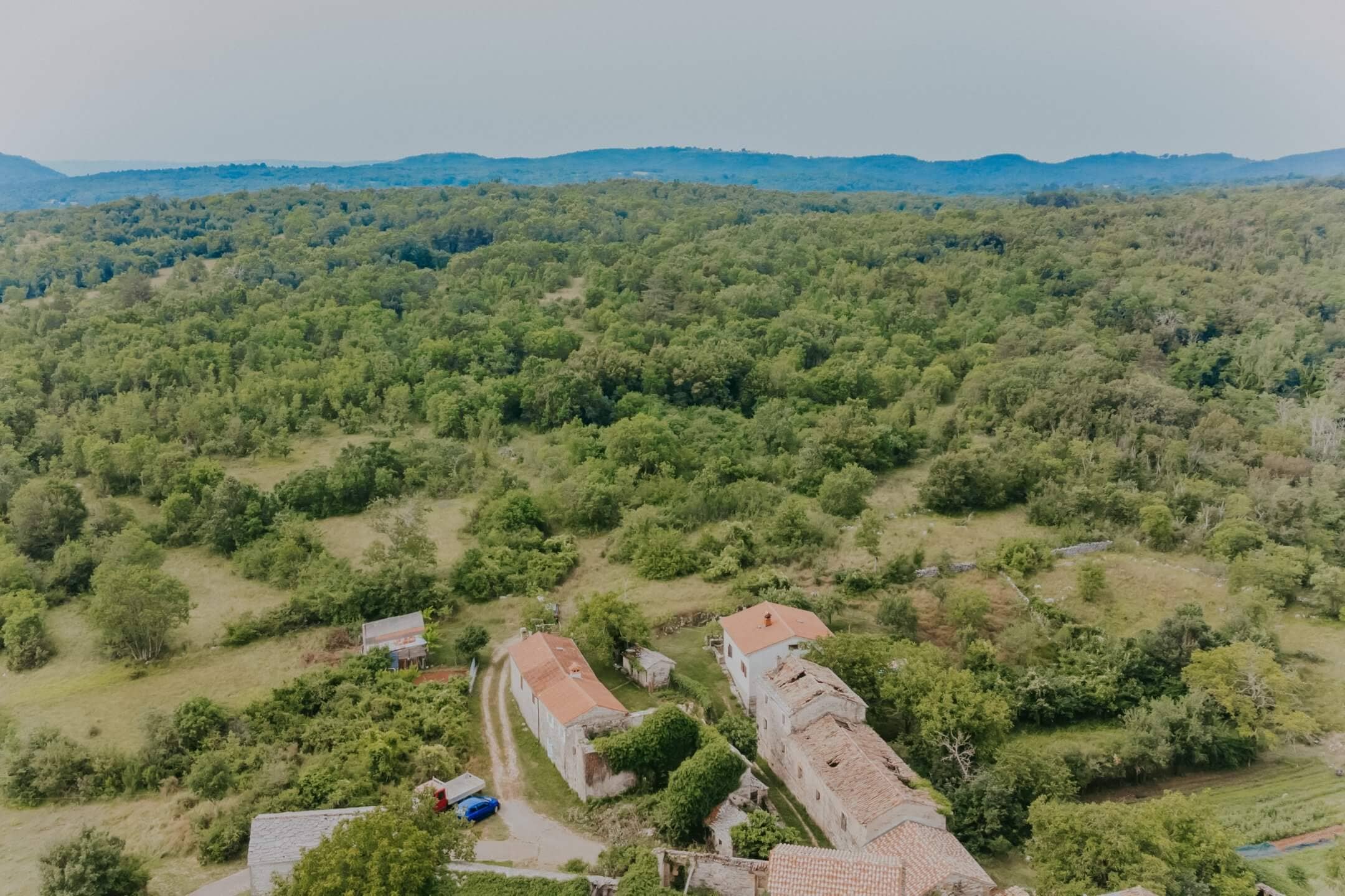 Šterna surroundings | Terraced stone house in a secluded area with potential