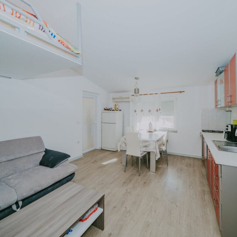 Karigador | Monolocale vicino al mare e alla spiaggia