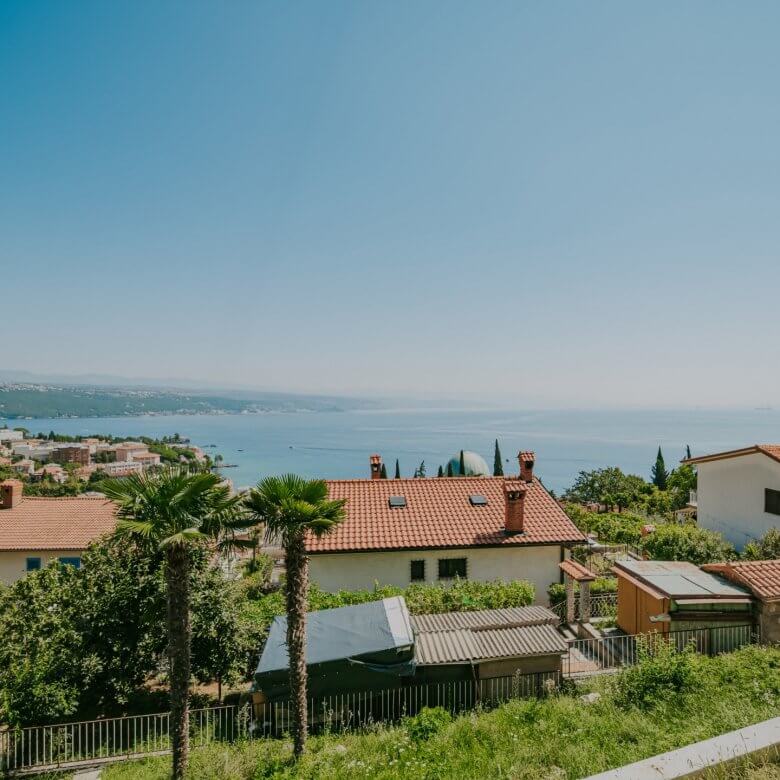 Opatija | Novi dizajnerski stan s pogledom na more