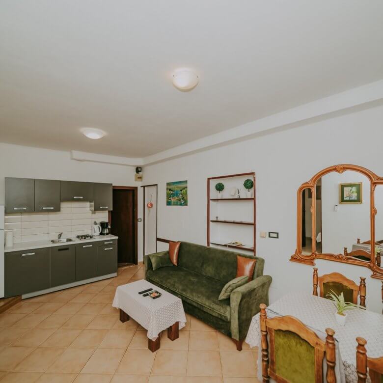 Umag | Petrovija | Zwei Wohnungen im Erdgeschoss zur Kapitalanlage