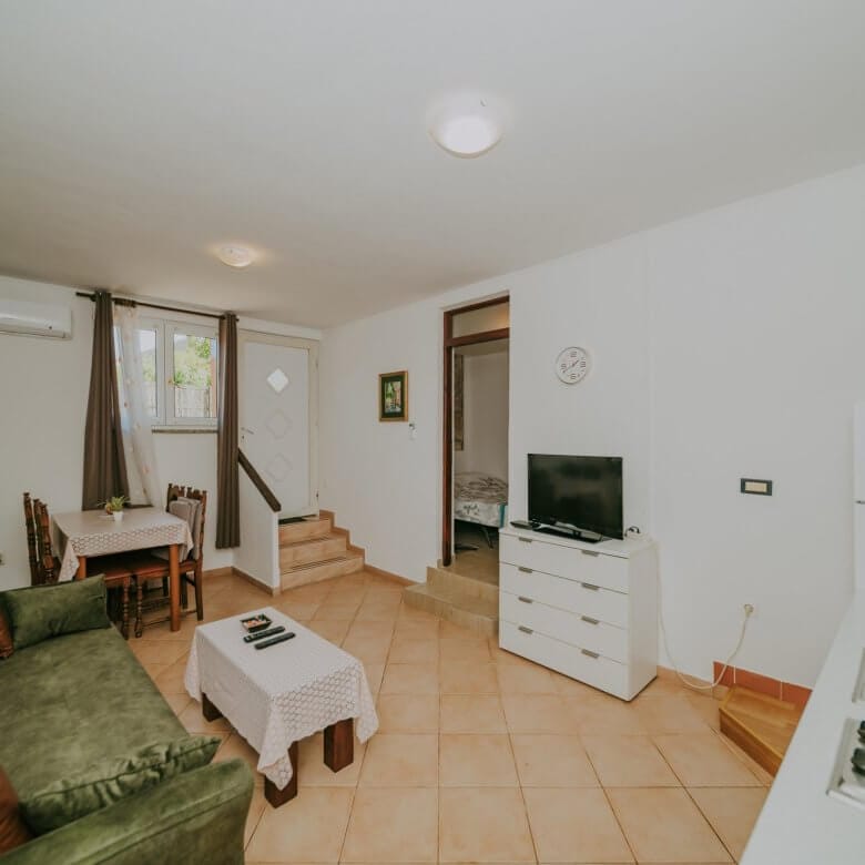 Umag | Petrovija | Zwei Wohnungen im Erdgeschoss zur Kapitalanlage