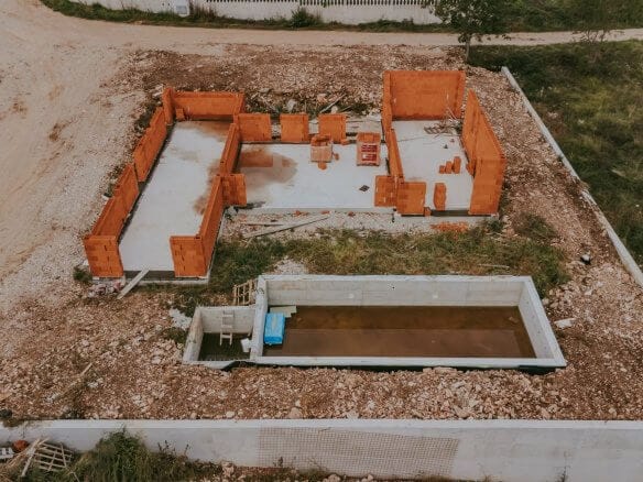 kastel buje casa su un piano di nuova costruzione con piscina in ottima posizione