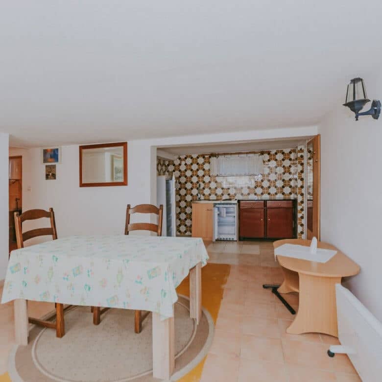 Novigrad surroundings | Two apartments with a yard in a quiet location