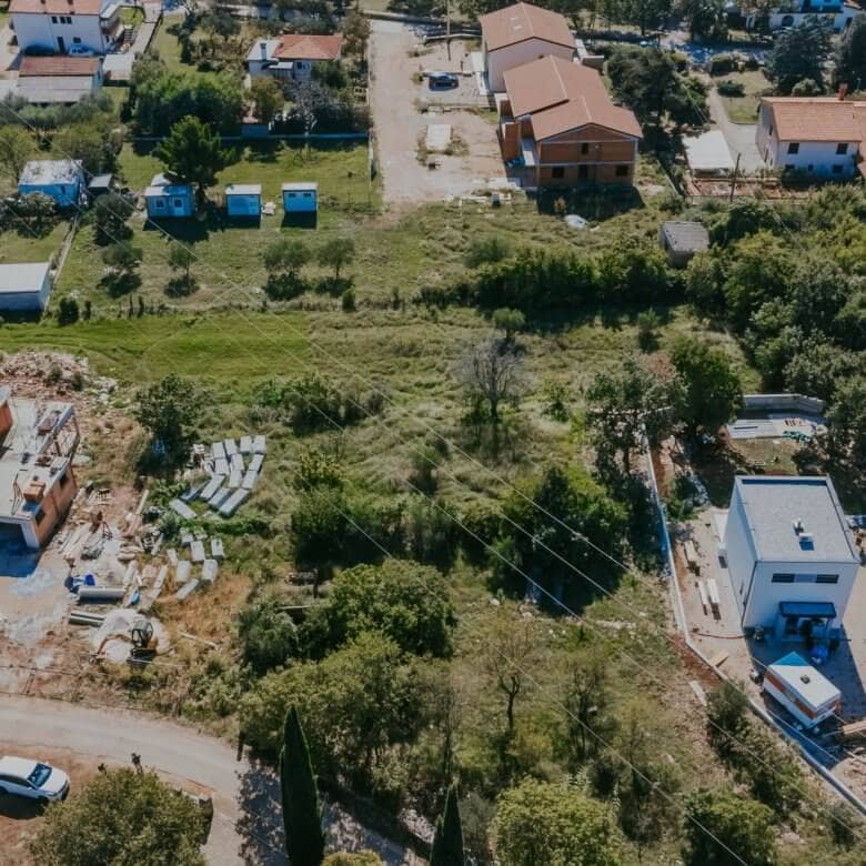 Кастель, земельный участок под застройку в отличном месте