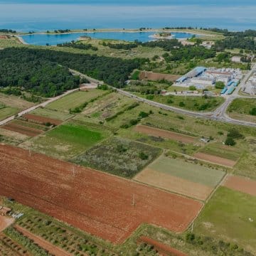 umag poljoprivredno zemljište na rubu grada