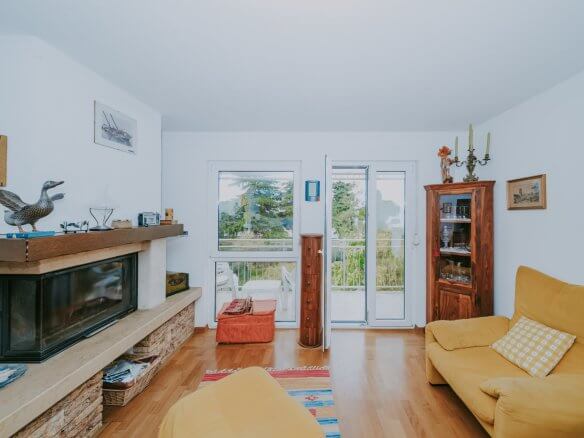 umag centro appartamento esclusivo prima fila al mare con garage e vista mare