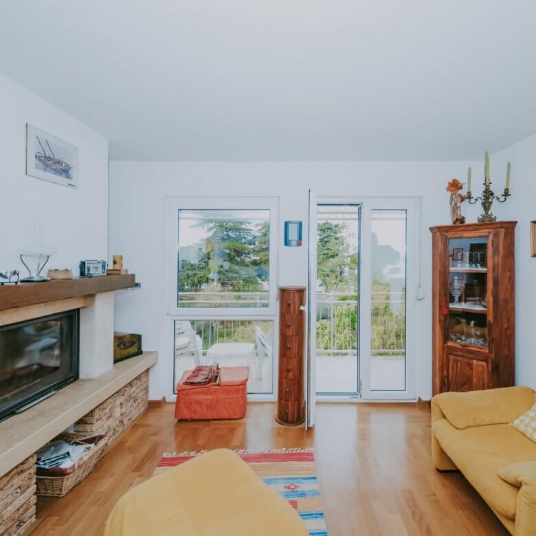 umag centro appartamento esclusivo prima fila al mare con garage e vista mare