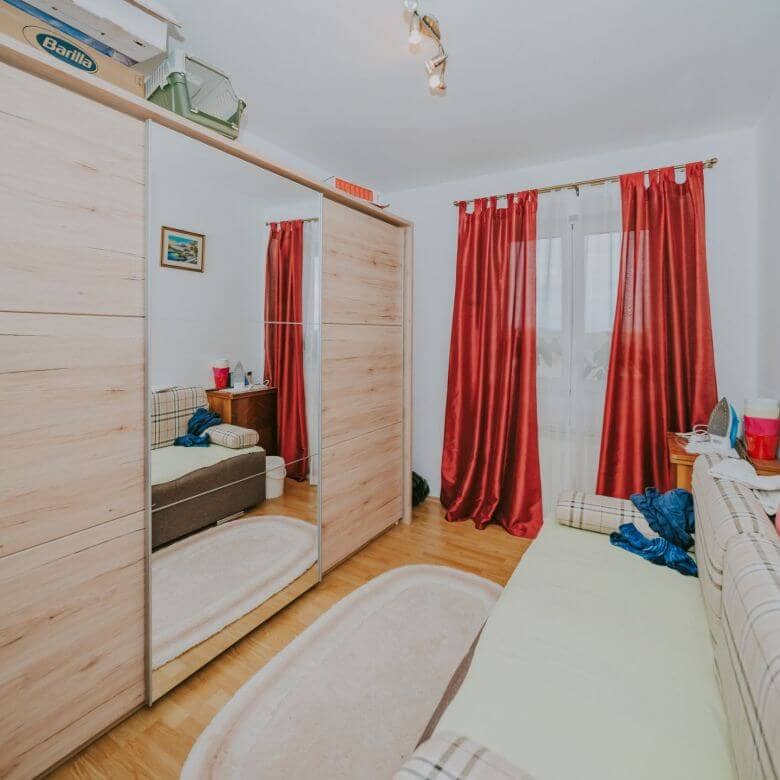 kastel prostorno stanovanje na odlični lokaciji