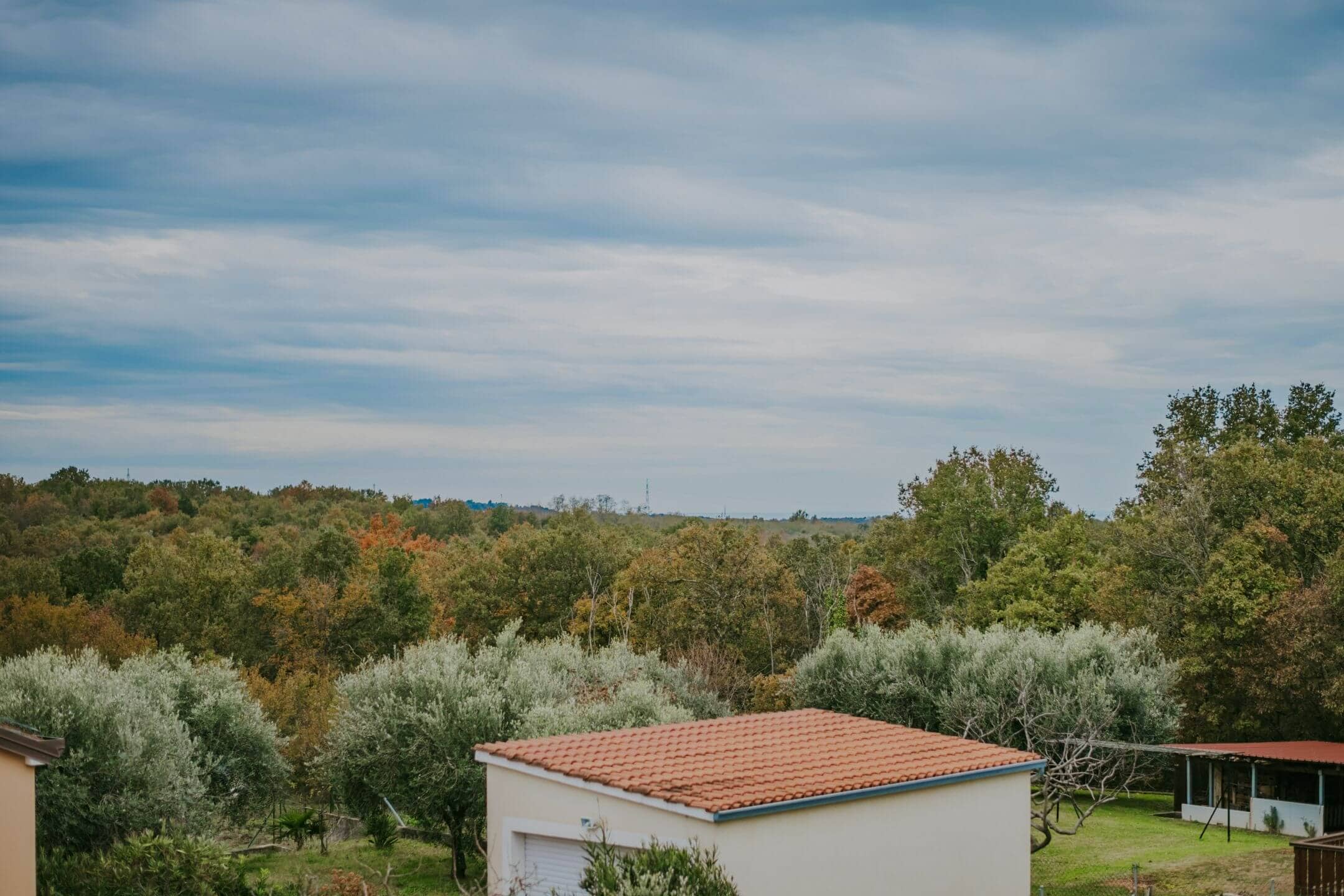 kastel prostorno stanovanje na odlični lokaciji