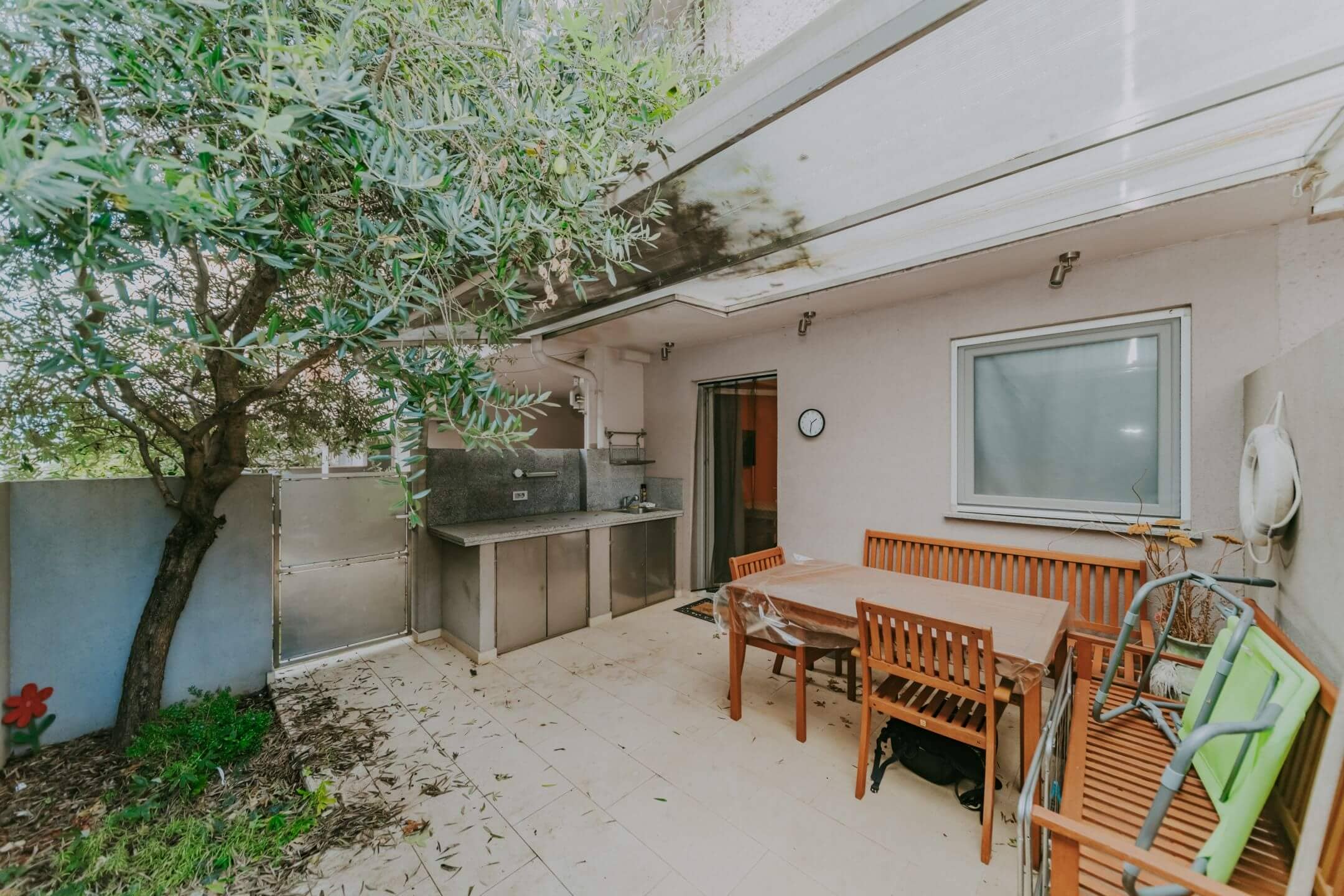 mareda novigrad apartment with garden and summer kitchen mareda novigrad apartment with garden and summer kitchen