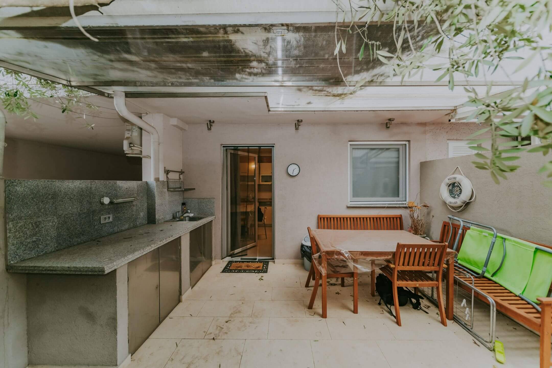 mareda novigrad apartment with garden and summer kitchen