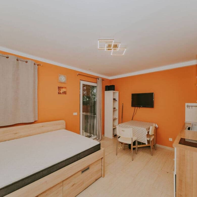 mareda novigrad apartment with garden and summer kitchen