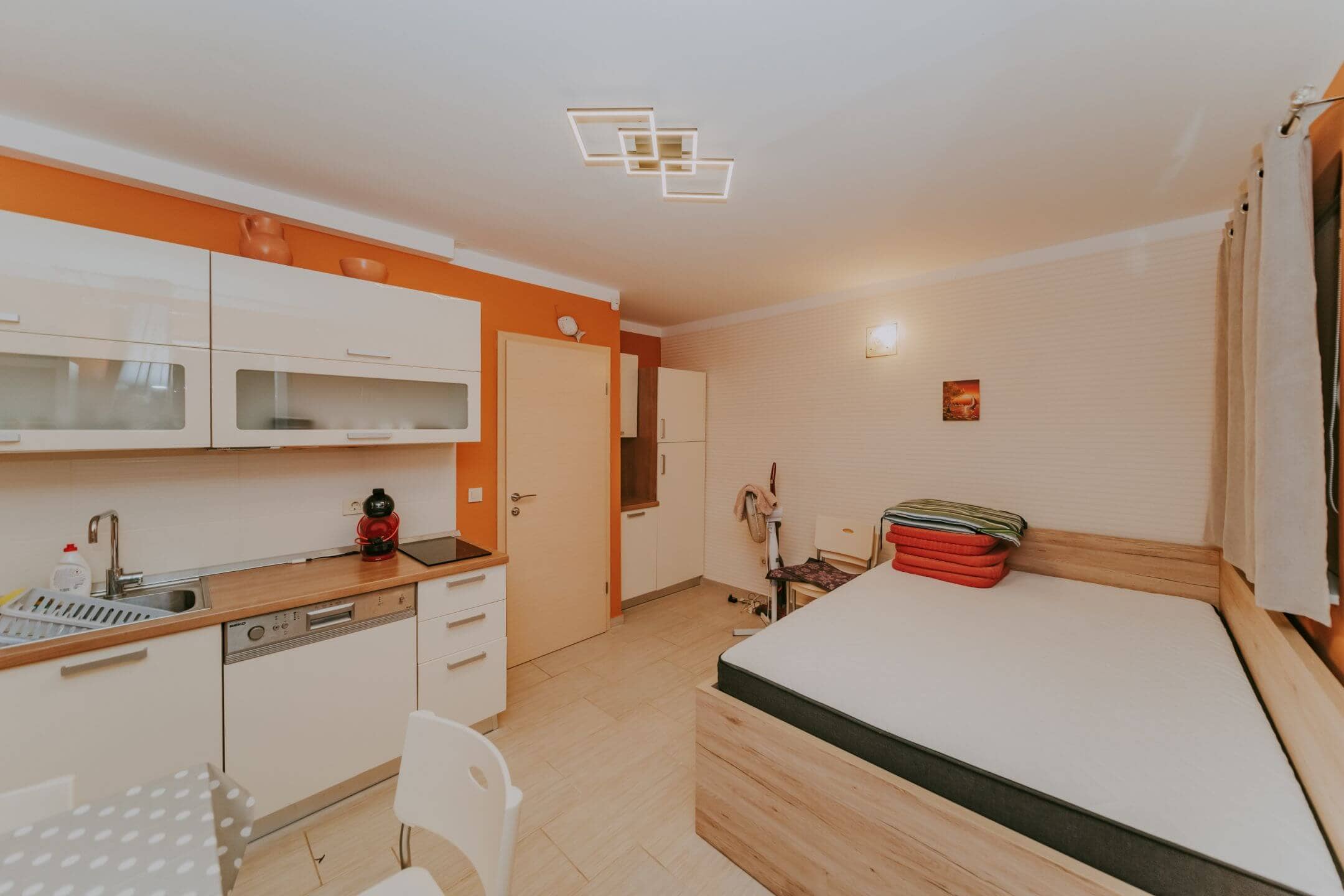 mareda novigrad apartment with garden and summer kitchen