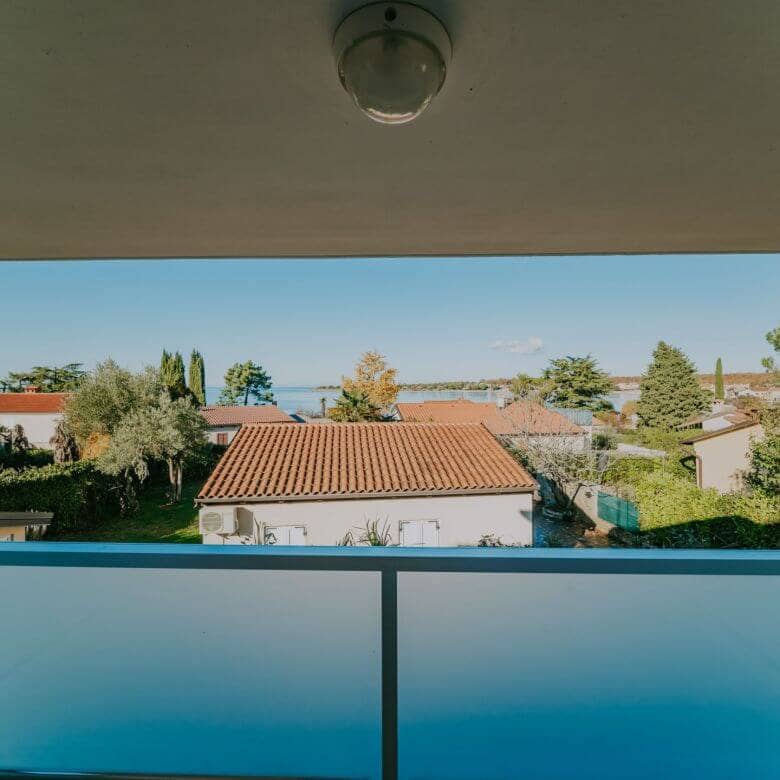 novigrad dajla dvokatnica spremna za stanovanje i iznajmljivanje