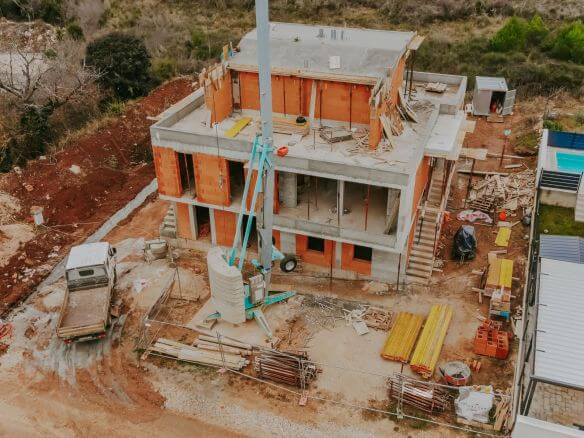 zambratija moderno stanovanje v novogradnji