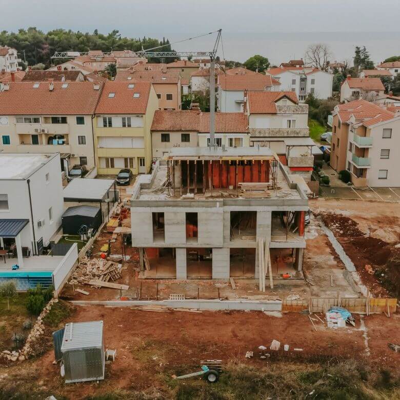 zambratija moderno stanovanje v novogradnji