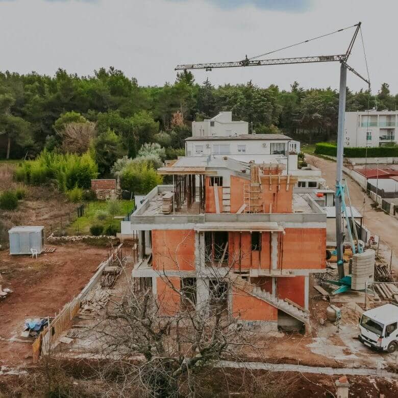 Zambratija moderne Wohnung in einem neuen Gebäude
