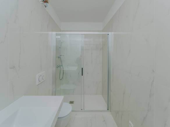 zambratija appartamento moderno in un nuovo edificio al primo piano