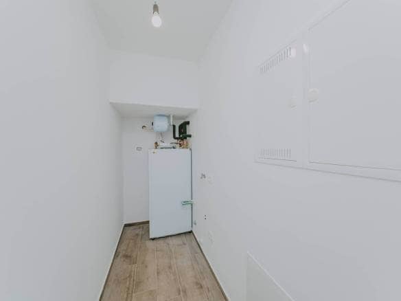 zambratija moderne Wohnung in einem Neubau im ersten Stock