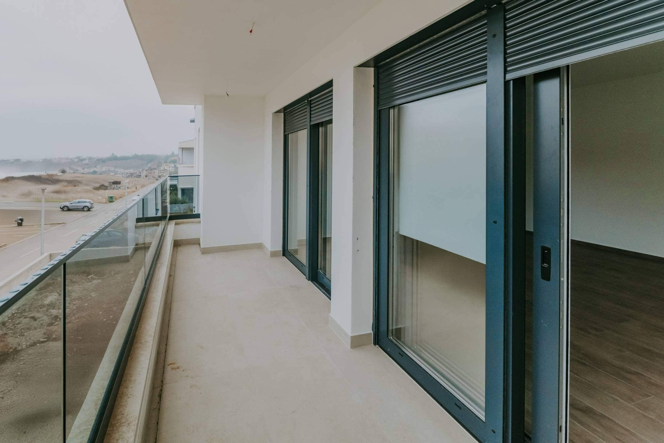 zambratija moderne Wohnung in einem Neubau im ersten Stock