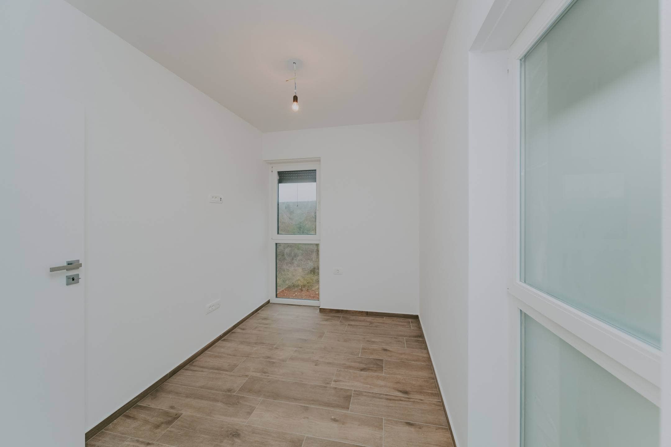 zambratija moderne Wohnung in einem Neubau im ersten Stock