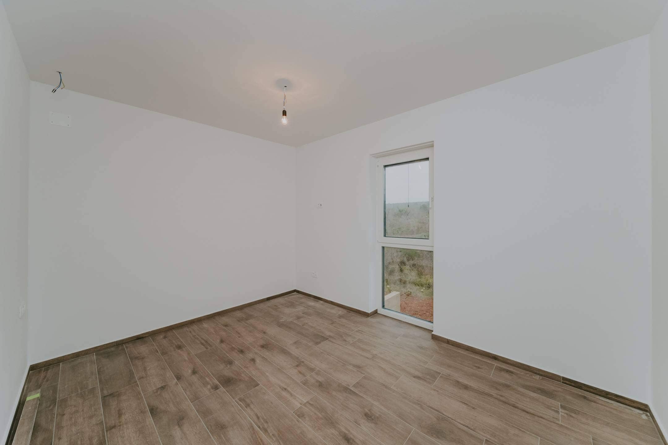 zambratija moderne Wohnung in einem Neubau im ersten Stock