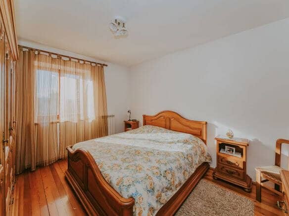 zavrsje terreno circostante per scopi residenziali e commerciali