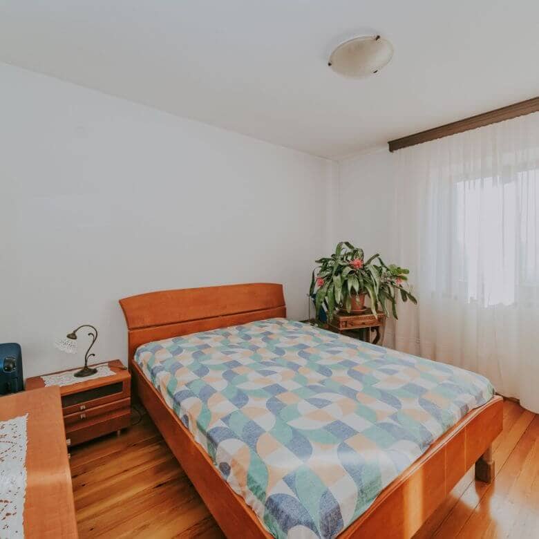 zavrsje terreno circostante per scopi residenziali e commerciali