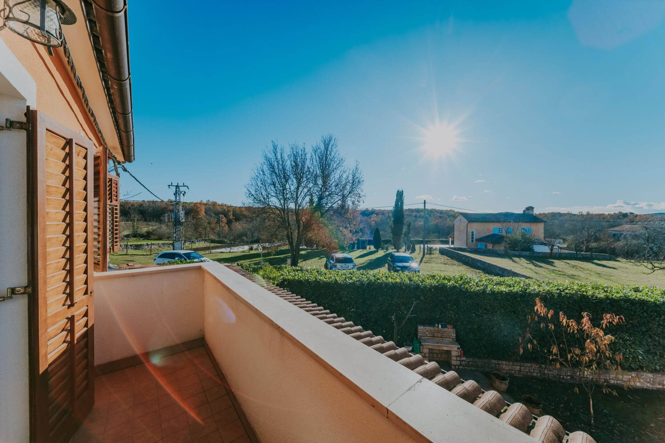 zavrsje terreno circostante per scopi residenziali e commerciali