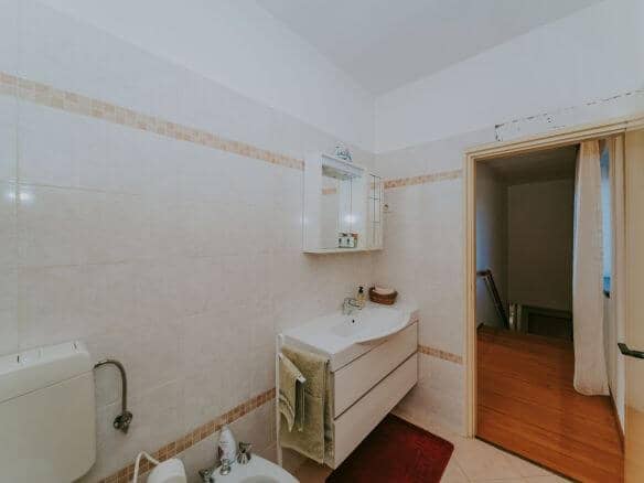 zavrsje terreno circostante per scopi residenziali e commerciali