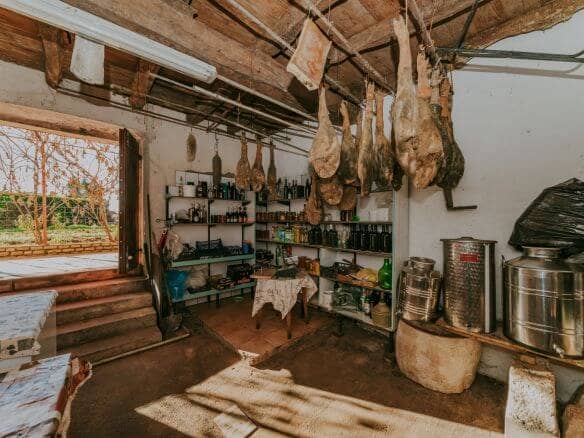 zavrsje terreno circostante per scopi residenziali e commerciali