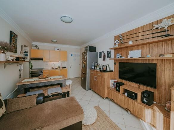 crveni vrh apartman u naselju s pogledom na more