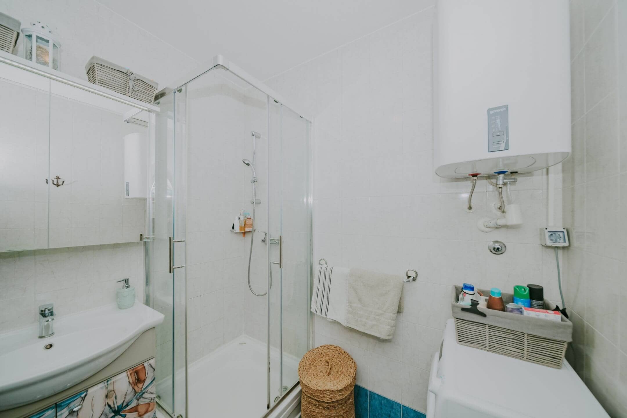 crveni vrh apartment in a resort with a sea view