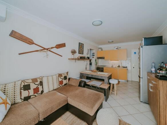 crveni vrh apartman u naselju s pogledom na more