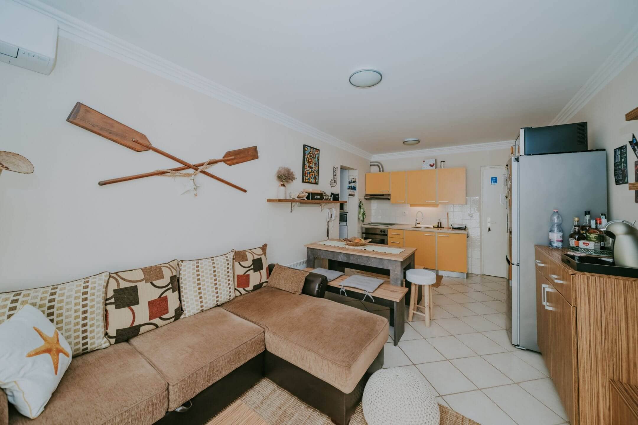 crveni vrh apartment in a resort with a sea view
