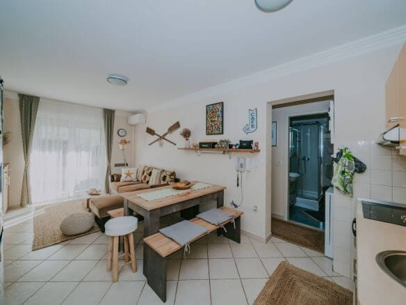 crveni vrh apartman u naselju s pogledom na more