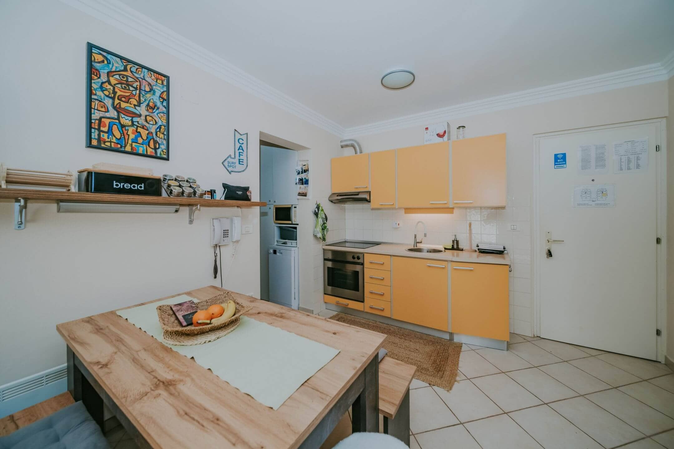 crveni vrh apartment in a resort with a sea view
